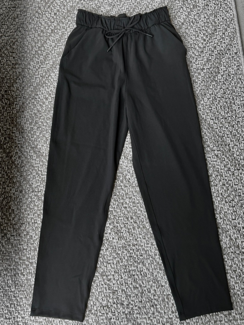 NWOT Lululemon Keep Moving High-Rise Full Length Pant Black, SIze 4